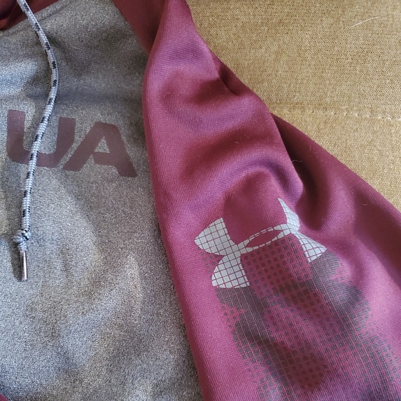 Under Armour Long Sleeve Hoodie Sweatshirt - Picture 2 of 5